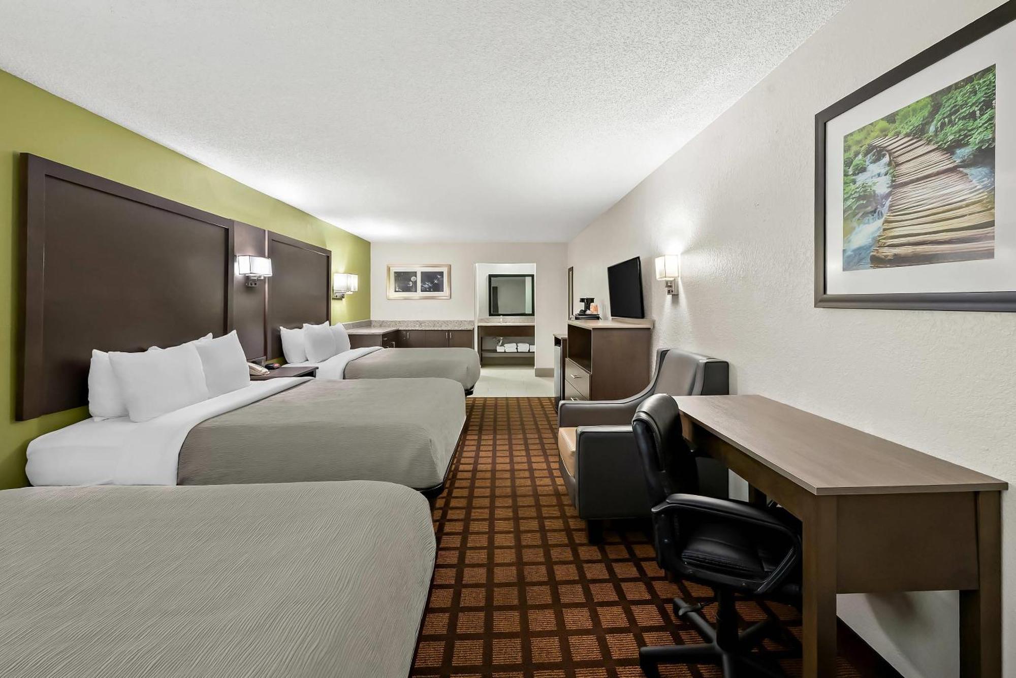 Quality Inn Raeford Exterior photo