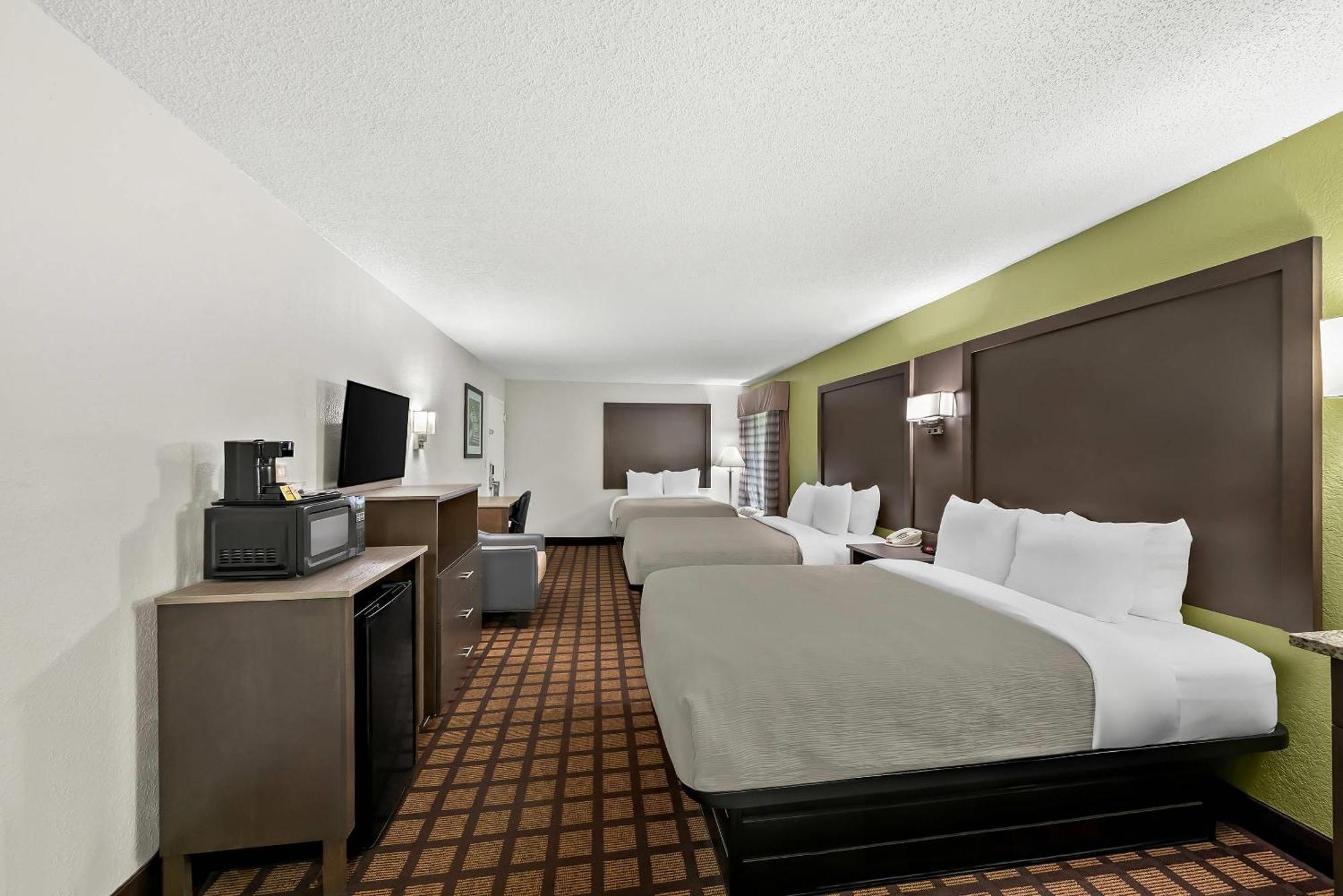 Quality Inn Raeford Exterior photo