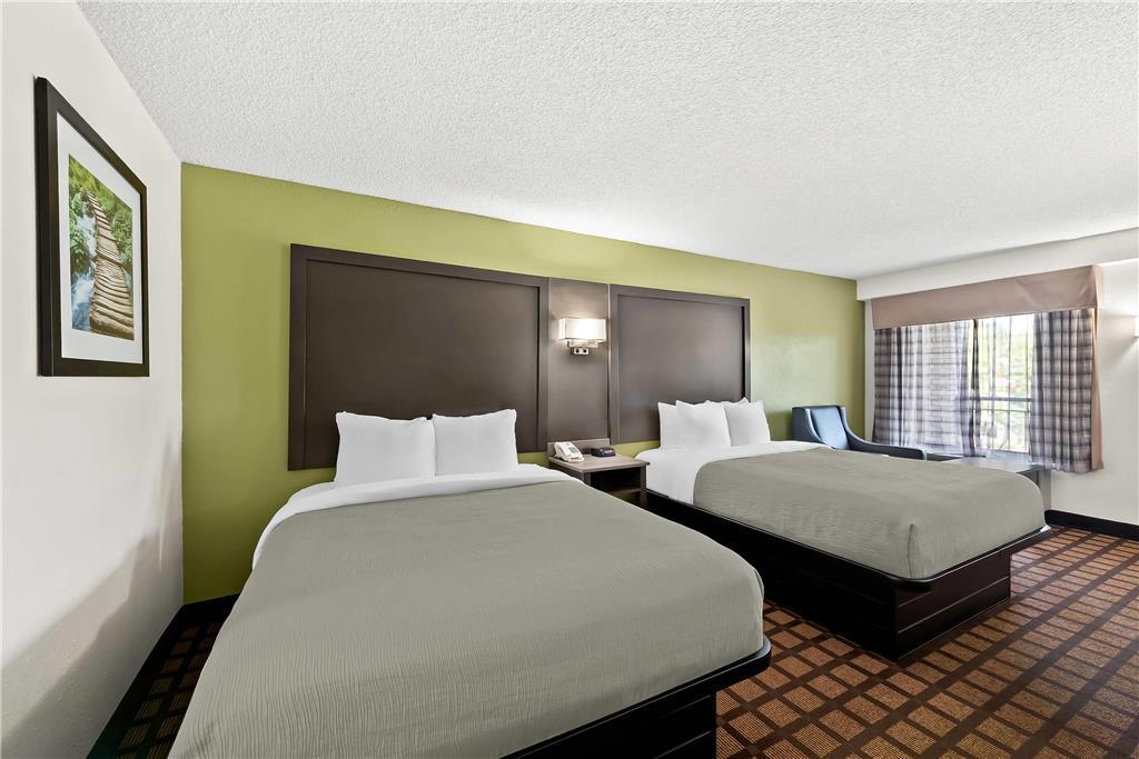 Quality Inn Raeford Room photo